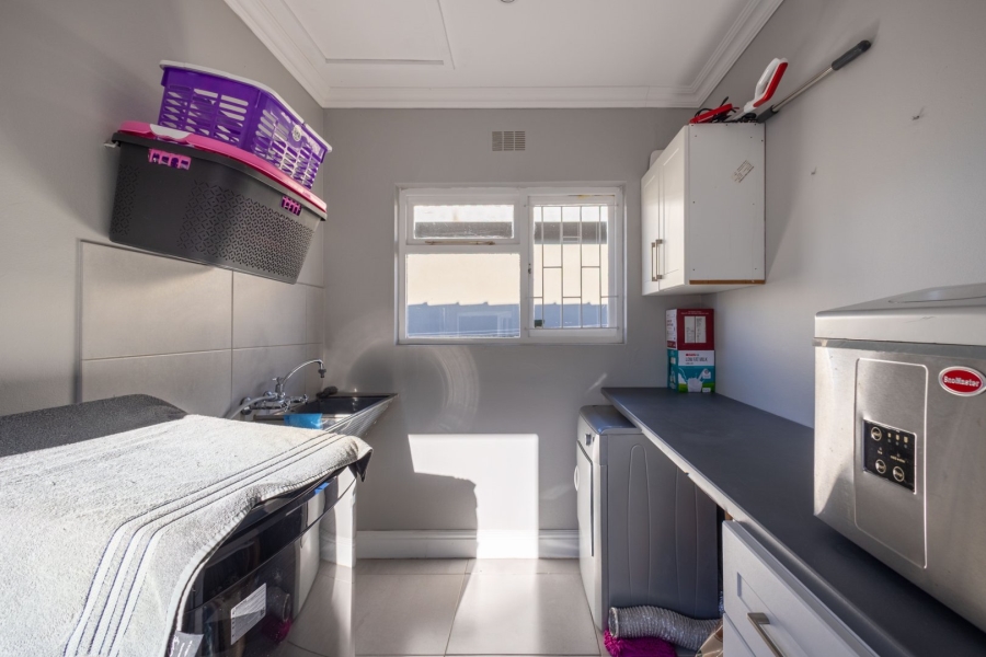 5 Bedroom Property for Sale in Upper Robberg Western Cape
